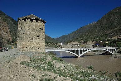 《死亡空间：重制版》前期跟原版很像 但后期会改变